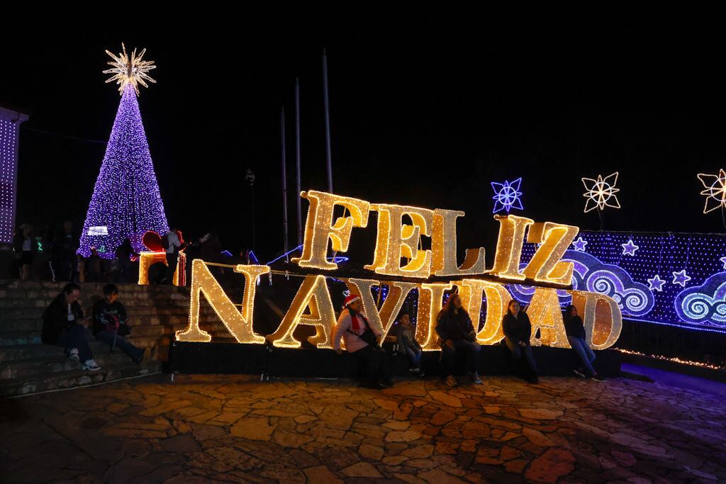 Decoración en Monserrate en 2023. I Foto: Juancho Torres/Anadolu via Getty Images.