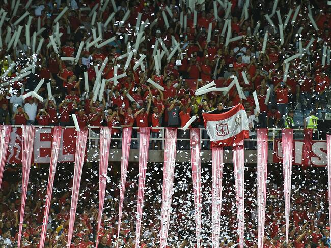 Hinchas del América de Cali en el Pascual Guerrero