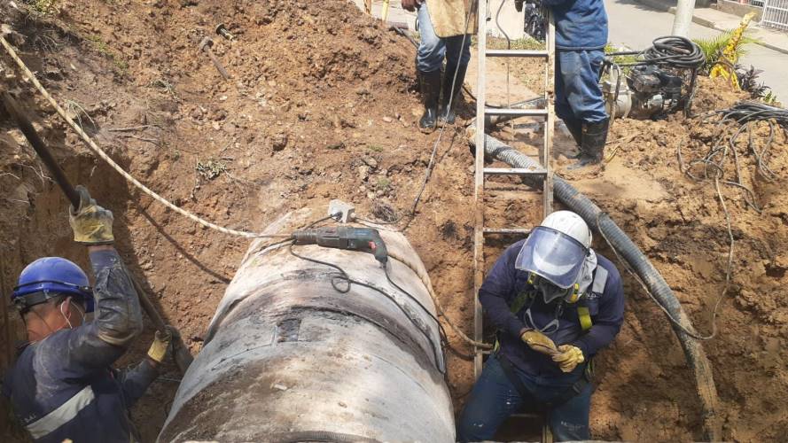 La empresa Acuacar calcula que a las 9 de la noche se pueda restablecer el servicio. Foto ilustración. Crédito: Cortesía.