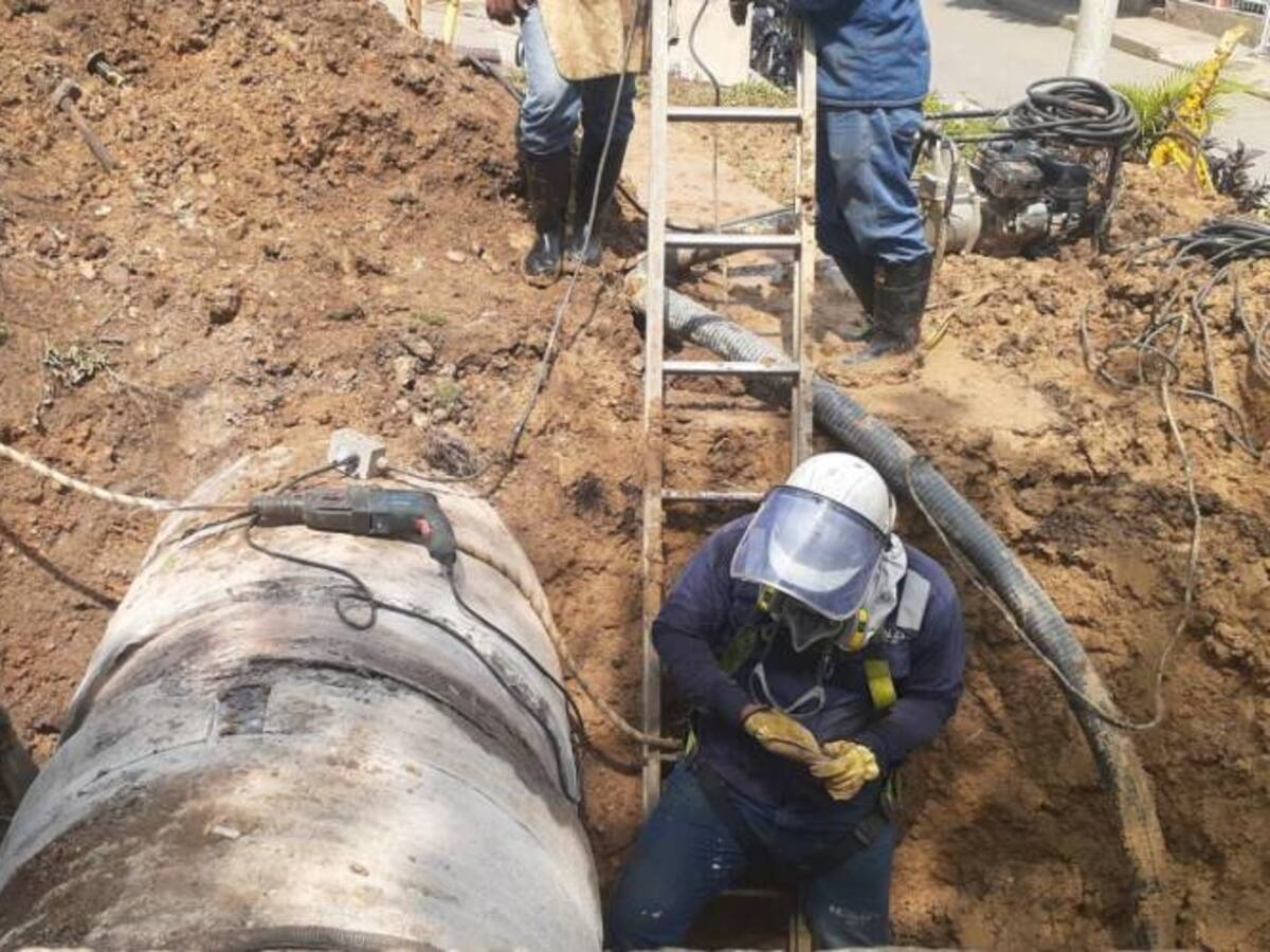 Daño en tubería de conducción deja sin agua potable al 40% de Cartagena