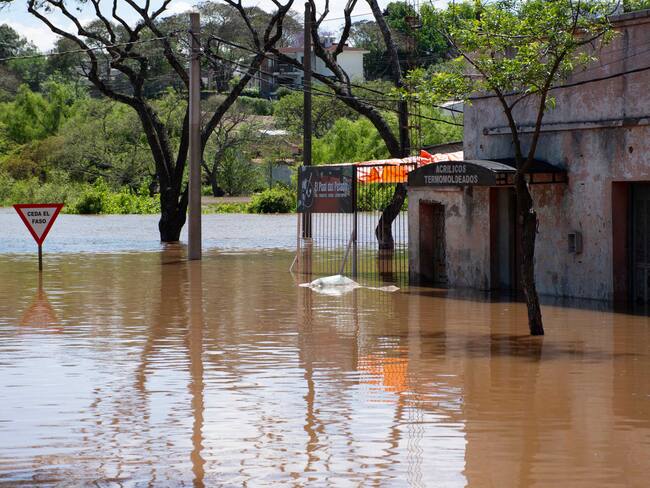 Inundaciones en Uruguay en el 2023. Foto: / SALTO CITY HALL / AFP