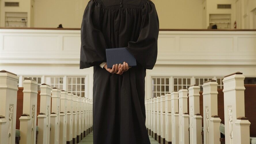 Alejandro Rojas afirmó que el sacerdote mencionó que había sido culpa de Rojas porque cuando era un niño, lo sedujo.. Foto: Getty Images