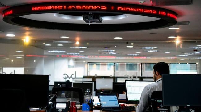 La Superintendencia requirió a la Bolsa de Valores y les pidió que activarán su plan de contingencia, que consiste en un mecanismo alterno de negociación.. Foto: Getty Images / JUAN BARRETO