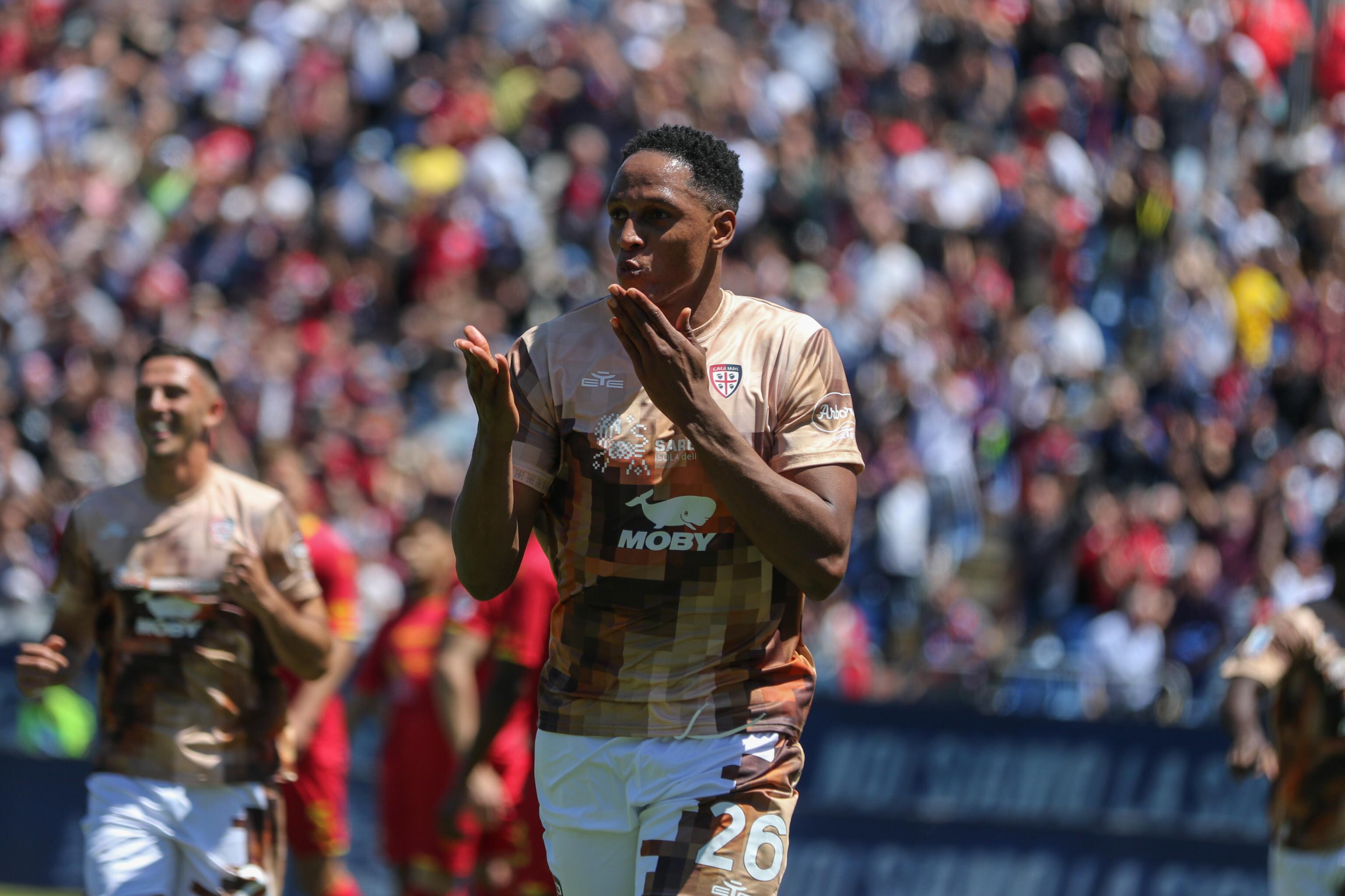 Yerry Mina. Foto: EFE/EPA/FABIO MURRU