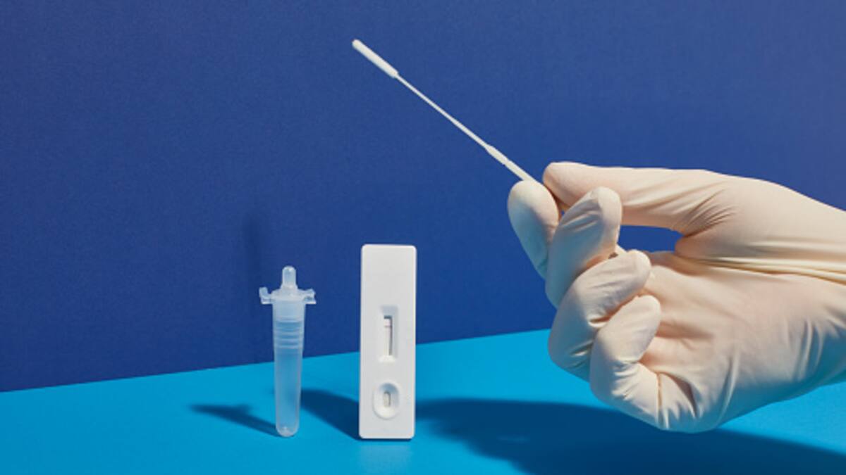¿Para ingresar presencialmente a mi trabajo debo presentar una prueba PCR negativa para COVID-19?