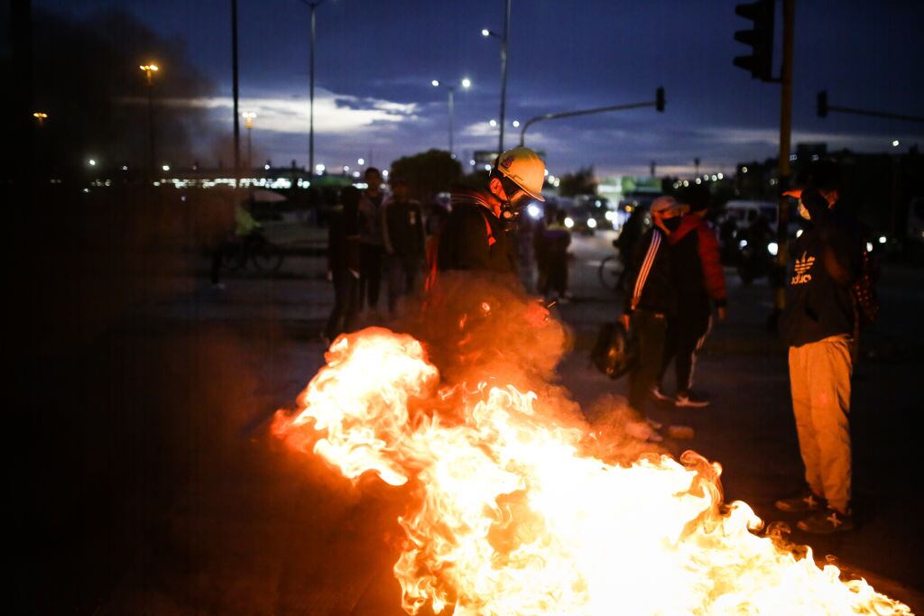 Nuevamente hubo enfrentamientos en inmediaciones al Portal Américas