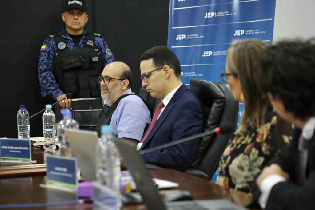 Me arrepiento del daño causado por mis acciones: ‘Jorge 40′ a las víctimas. Foto: JEP