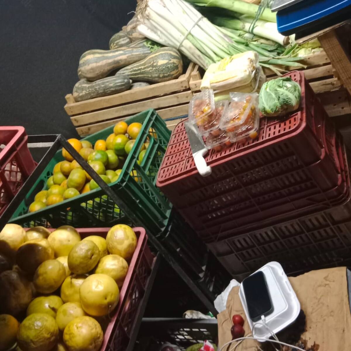 Operativo de desalojo a comerciantes en Barranquilla terminó en fuertes enfrentamientos