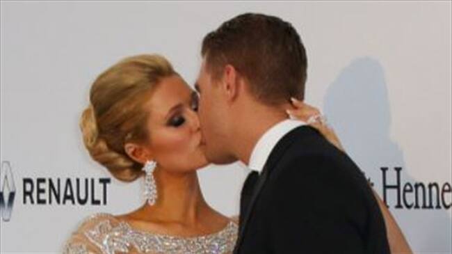 Paris Hilton y Chris Zylka sí firmarán un acuerdo prenupcial. Foto: Bang Media