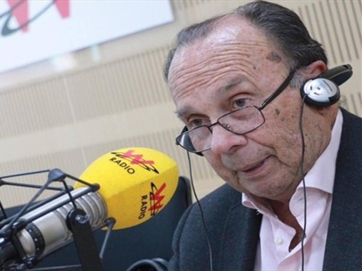 Lo que dijo Peláez sobre el beso de hinchas de Nacional, glifosato y el futuro de James
