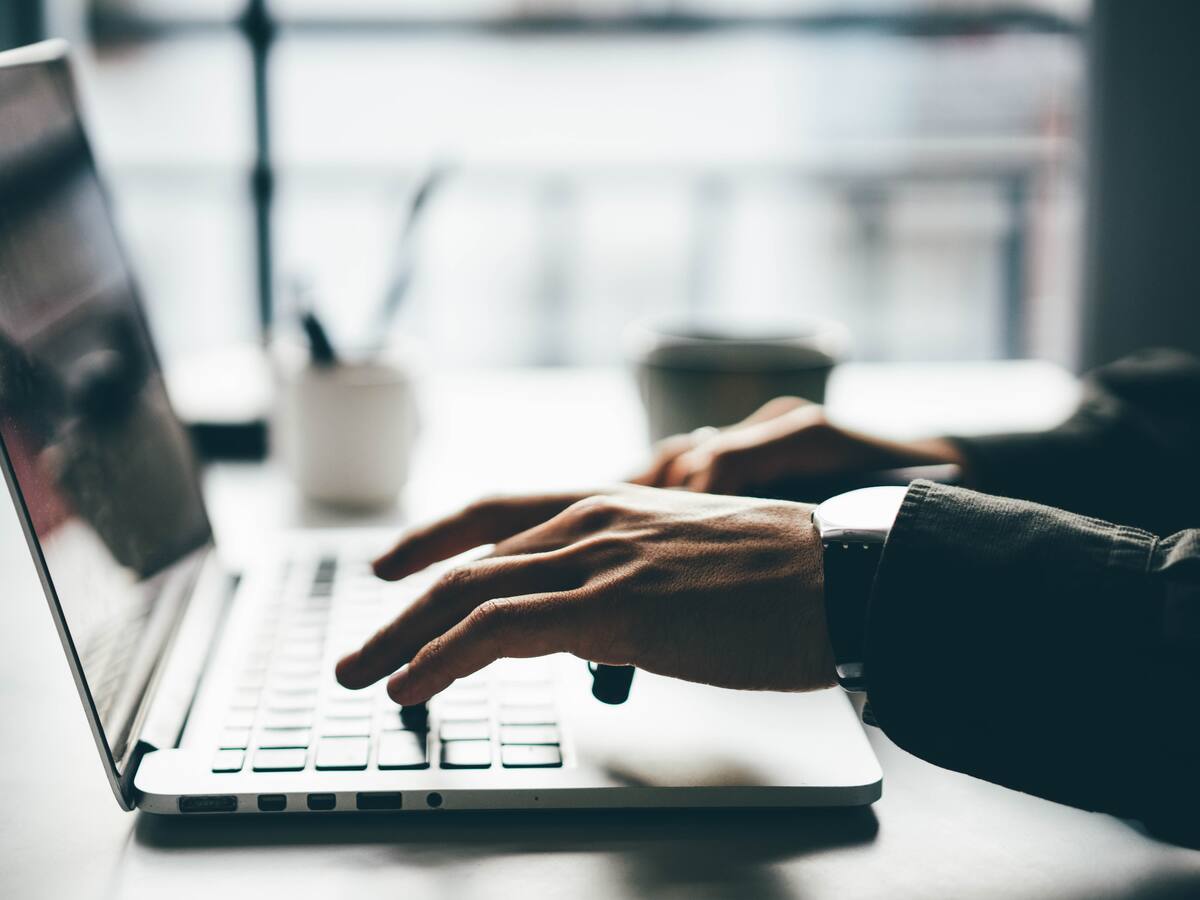 Desde el MinTrabajo piden implementar anticipadamente la reducción de la jornada laboral