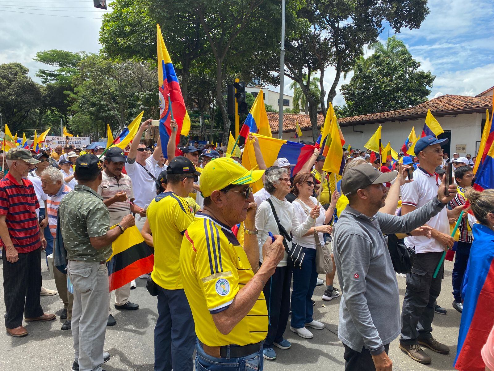 Así terminó la marcha de la oposición en Bucaramanga. Foto: W Radio