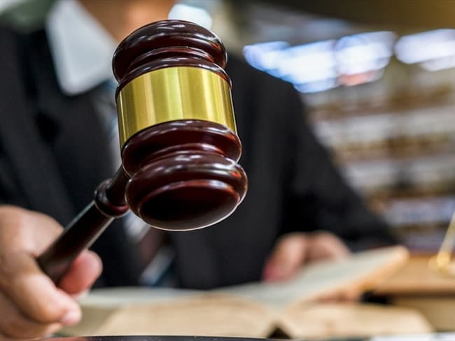 Fuentes de la Fiscalía General de la Nación informaron que el proceso contra los dos abogados ya prescribió y que el caso contra los exfuncionarios correrá la misma suerte. Foto: Getty Images / NARUECHA JENTHAISONG