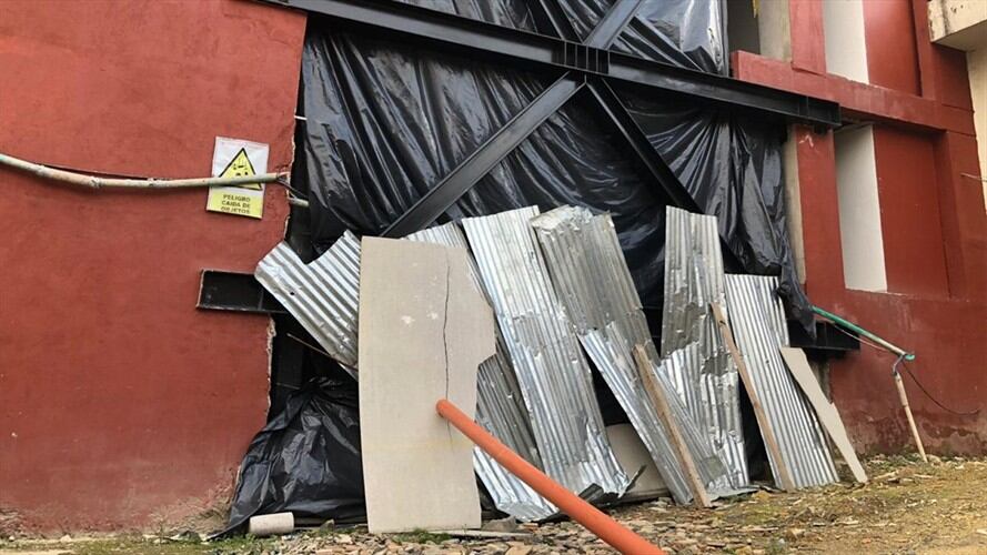 Se hizo un otrosí por $3.890 millones sin fundamento y sin soporte y que hasta ahora no se ven invertidos en la sede.. Foto: Yamit Palacio.