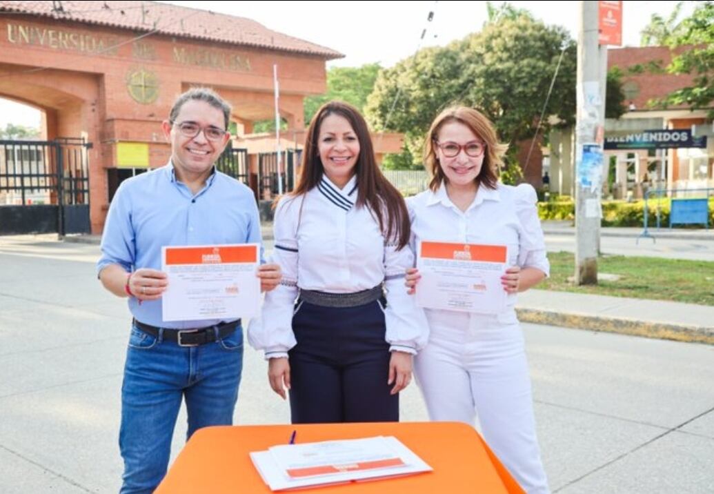 Rafael Martínez y Patricia Caicedo recibieron el aval de Fuerza Ciudadana. Foto: Cortesía Patricia Caicedo / proporcionada por Gissell Campo
