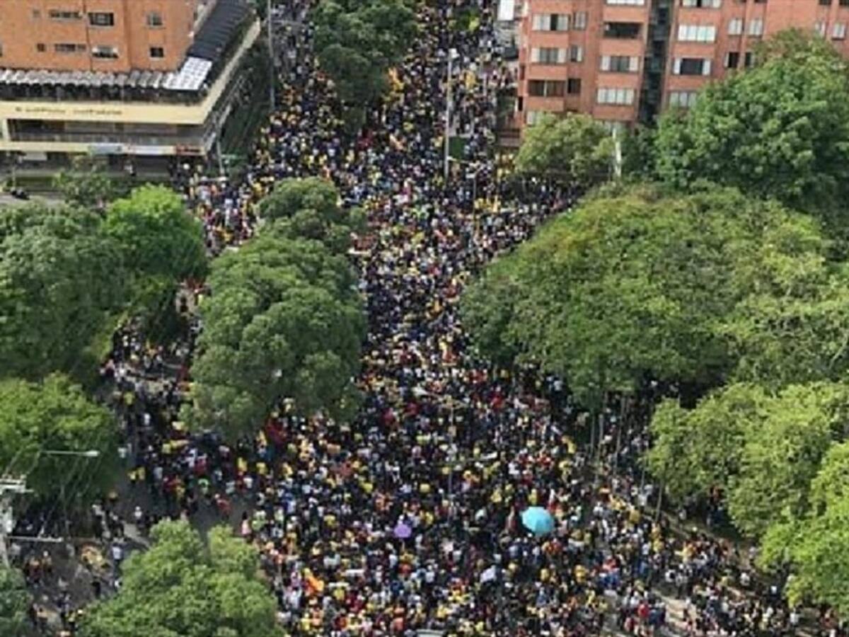 Más de 50 policías lesionados en 16 días de paro en Bucaramanga