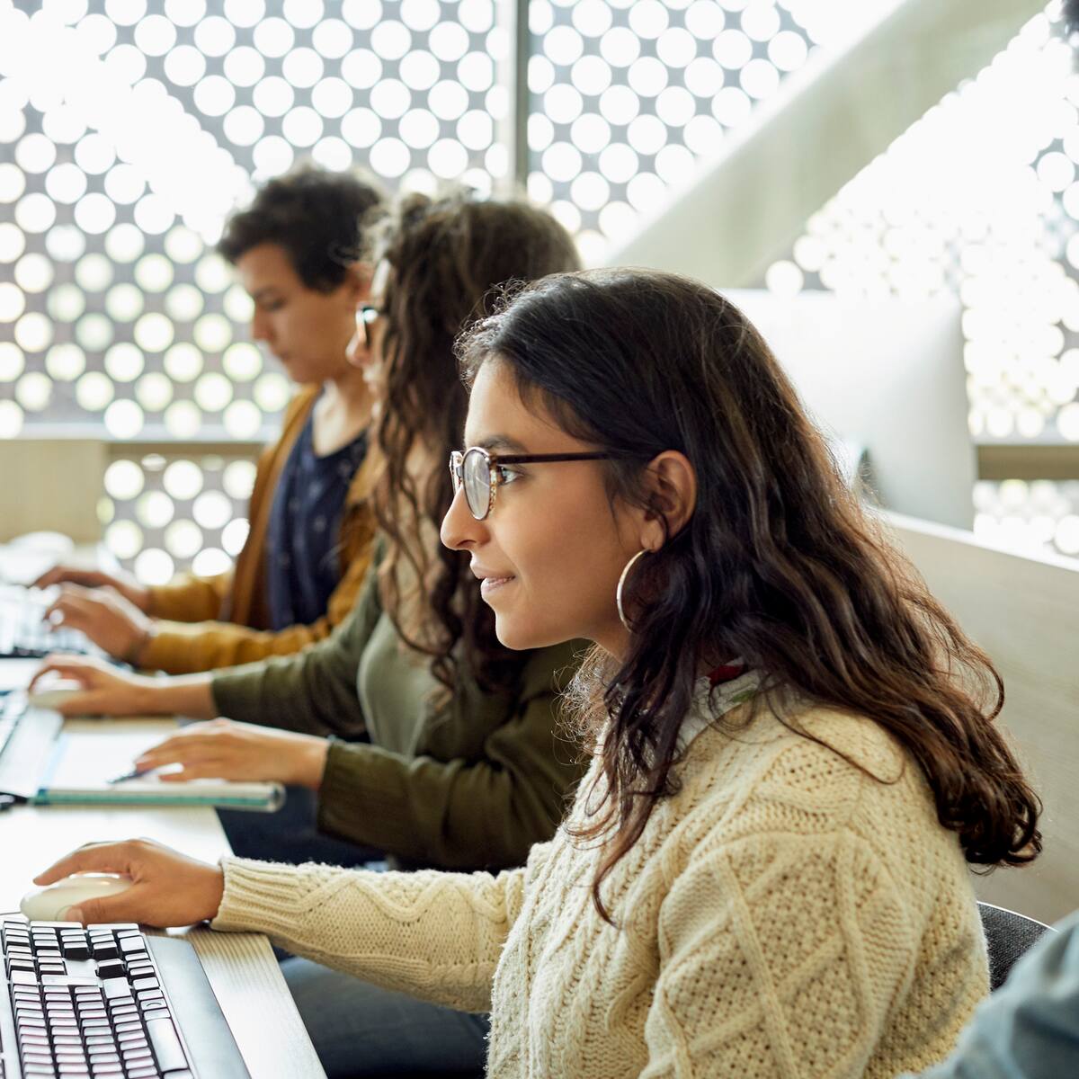 ¿Cuánto dura el curso de inglés en la Universidad Nacional? Tiempo y niveles