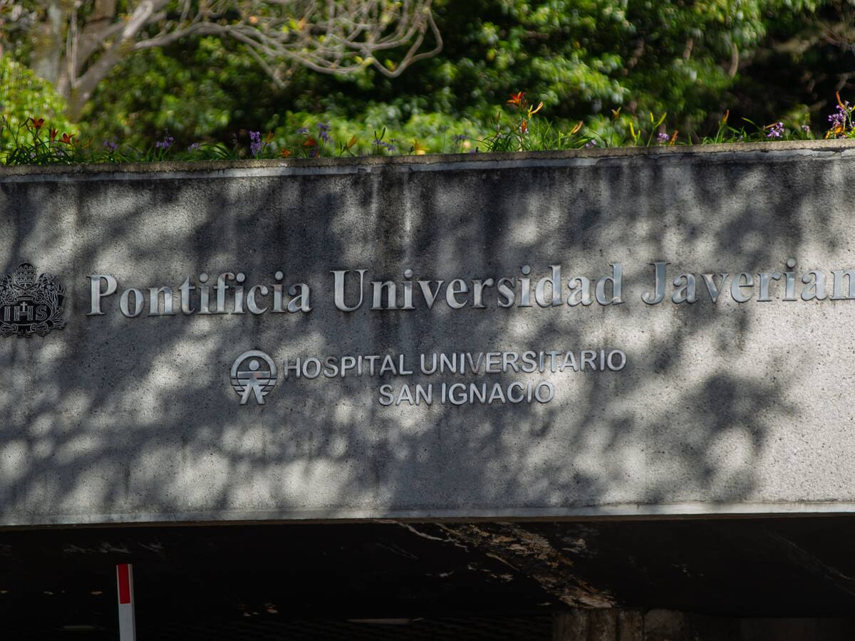 La depresión es mucho más frecuente en los médicos: decano de Medicina de la Javeriana