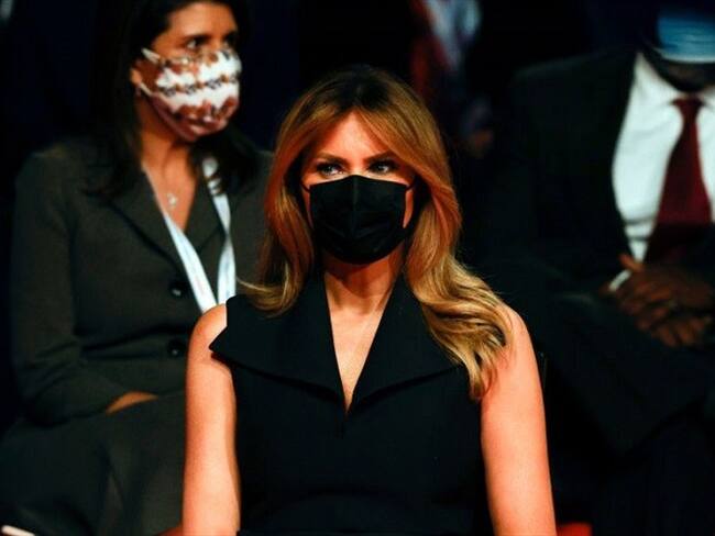 De negro y muy seria lució Melania durante el último debate presidencial. Foto: Getty Images.