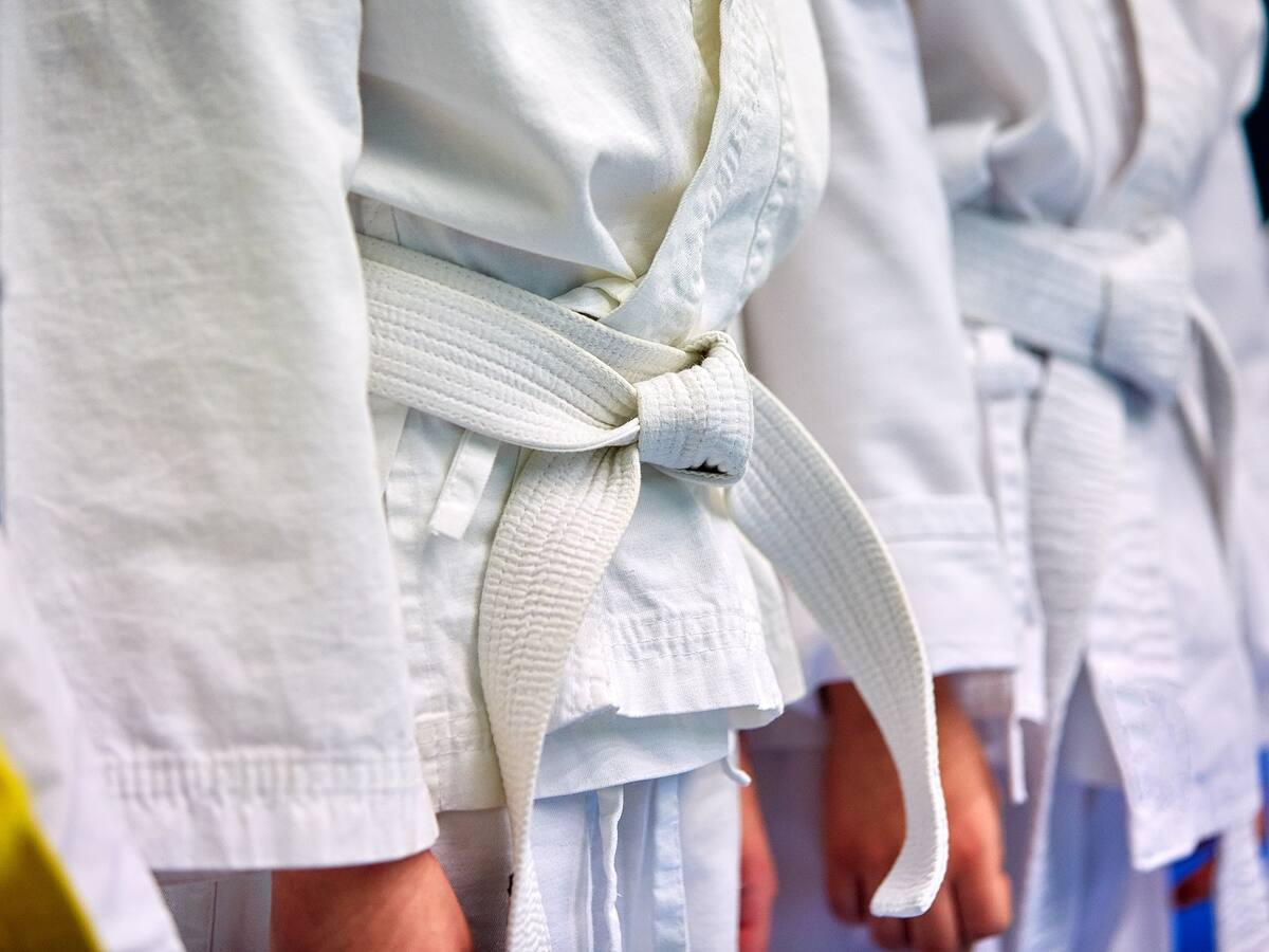 Entrenador denunciado por acoso sigue vinculado a la Federación Nacional de Karate