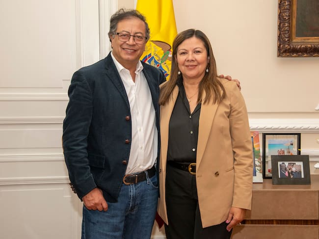 Gustavo Petro, presidente de Colombia y Luz Adriana Camargo, fiscal general de la Nación. Foto: Suministrada.