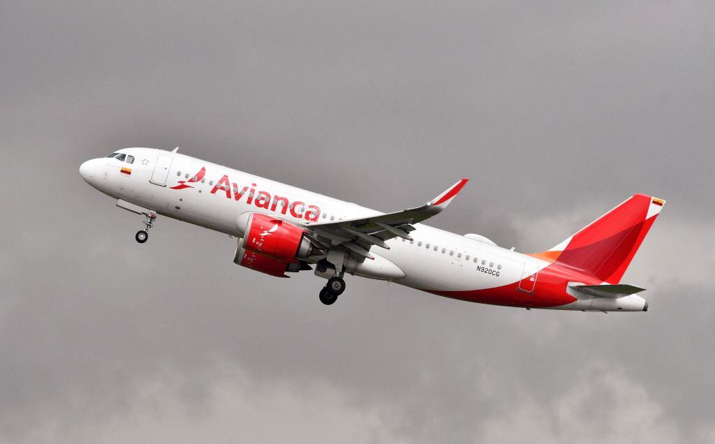 Avión de Avianca. imagen de referencia. (Photo by DANIEL MUNOZ/AFP via Getty Images)