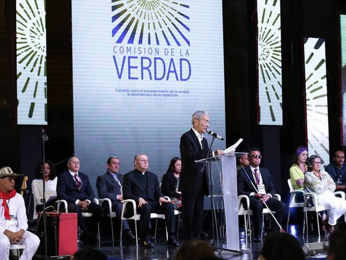 Piden extender por seis meses periodo de liquidación de Comisión de la Verdad
