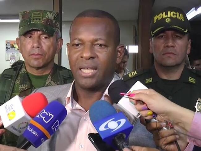 El mandatario ordenó a las Fuerzas Militares y la Policía Nacional hacer cumplir las disposiciones . Foto: Gobernación