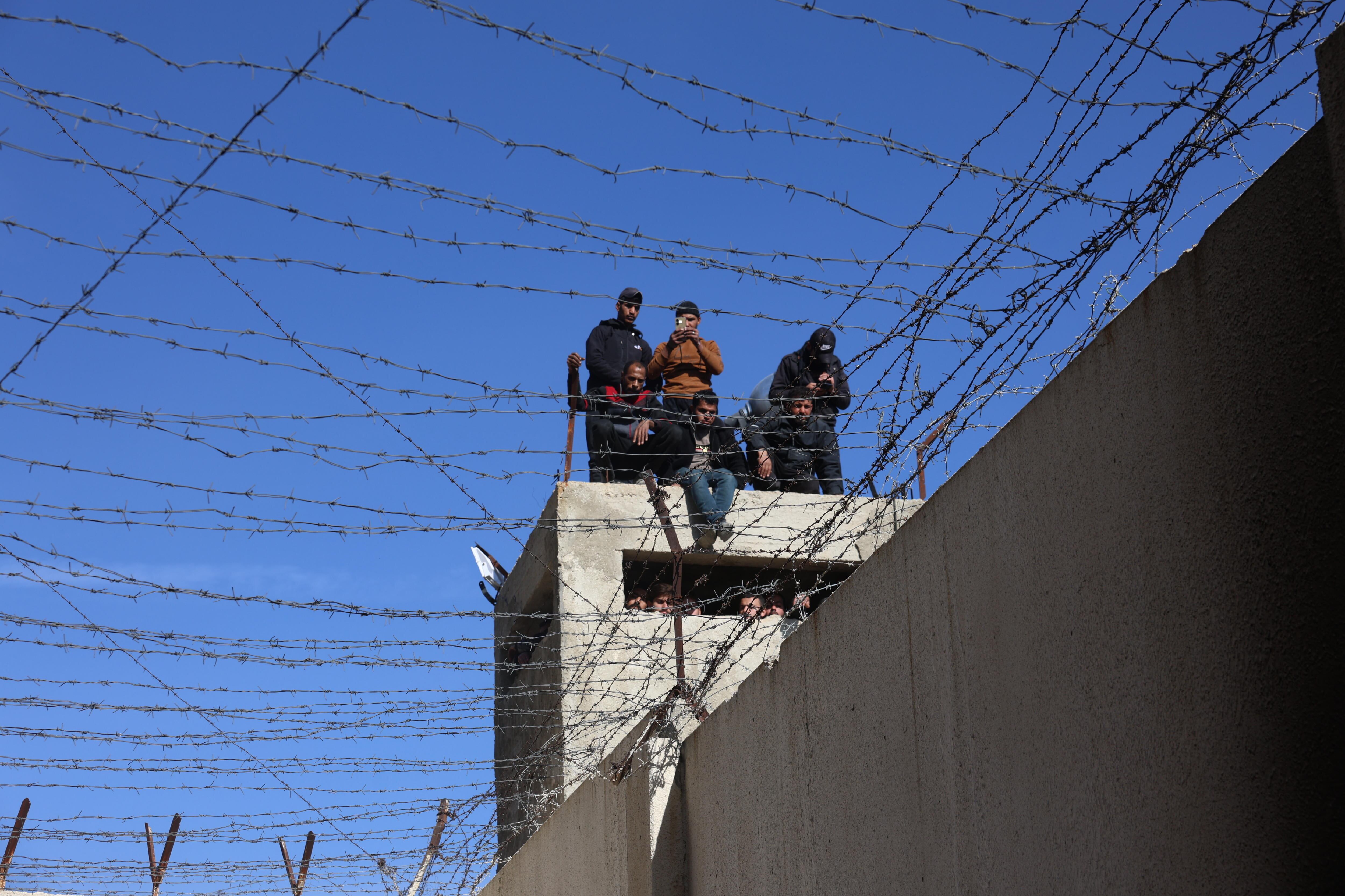 “La vida de todos allá era una tortura”: El impactante relato de un exdetenido en Sednaya