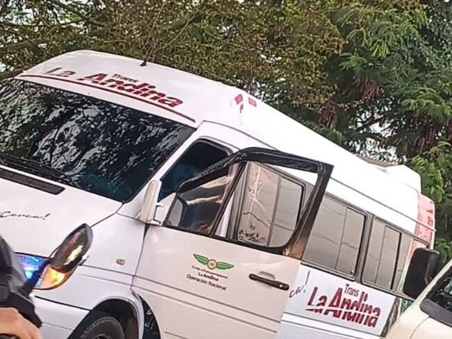 Sobre el atacante, las autoridades revelaron que este abordó el vehículo haciéndose pasar por pasajero para posteriormente propinarle varios disparos a Ramírez Gordillo. Foto: Cortesía.