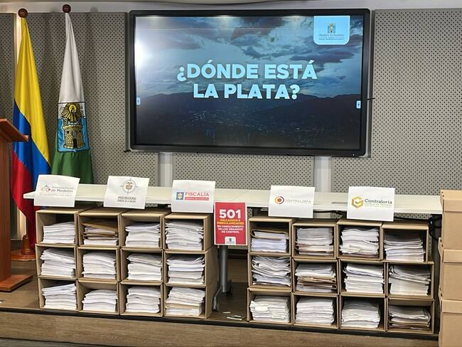 Alcalde de Medellín entregó pruebas de presuntas irregularidades en alcaldía de Quintero. Foto: W Radio.