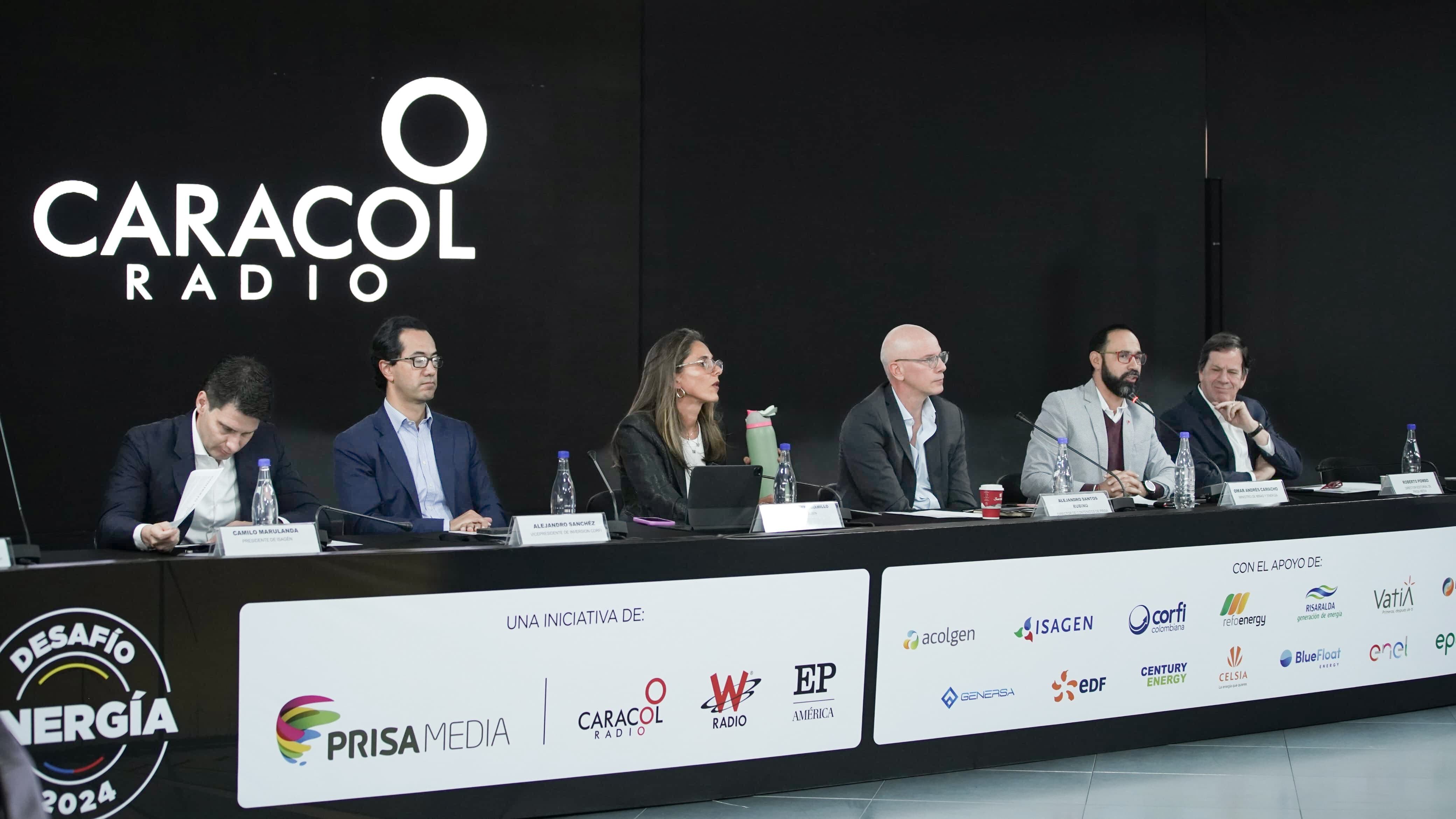 Para los panelistas, hablar de energía es hablar de bienestar social y económico. | Foto: Prisa Media