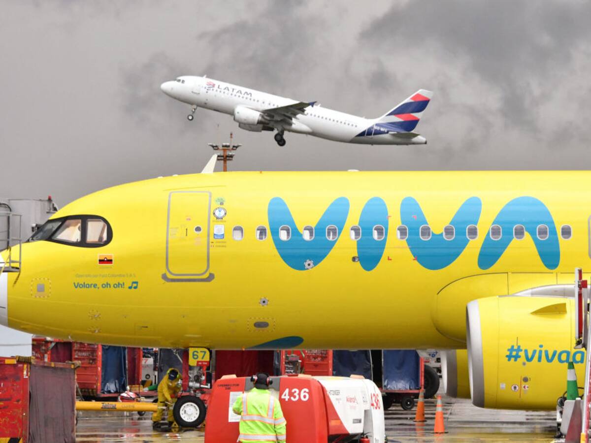 Imponen millonaria multa a los poderosos detrás de Viva Air, aerolínea en liquidación, ¿por qué?