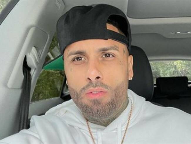 Nicky Jam perdió 55 libras e impresionó con su cambio físico. Foto: Instagram: @nickyjam