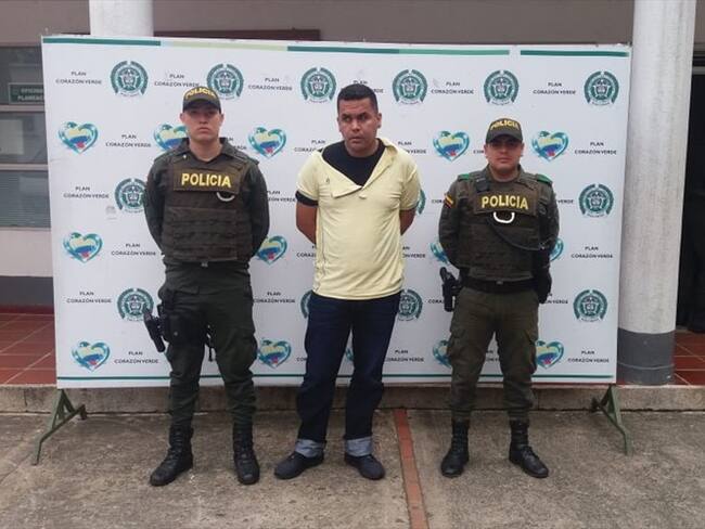Fueron capturados en flagrancia dos sujetos luego de atentar contra una ciudadana que se encontraba en su residencia. Foto: Policía Nacional