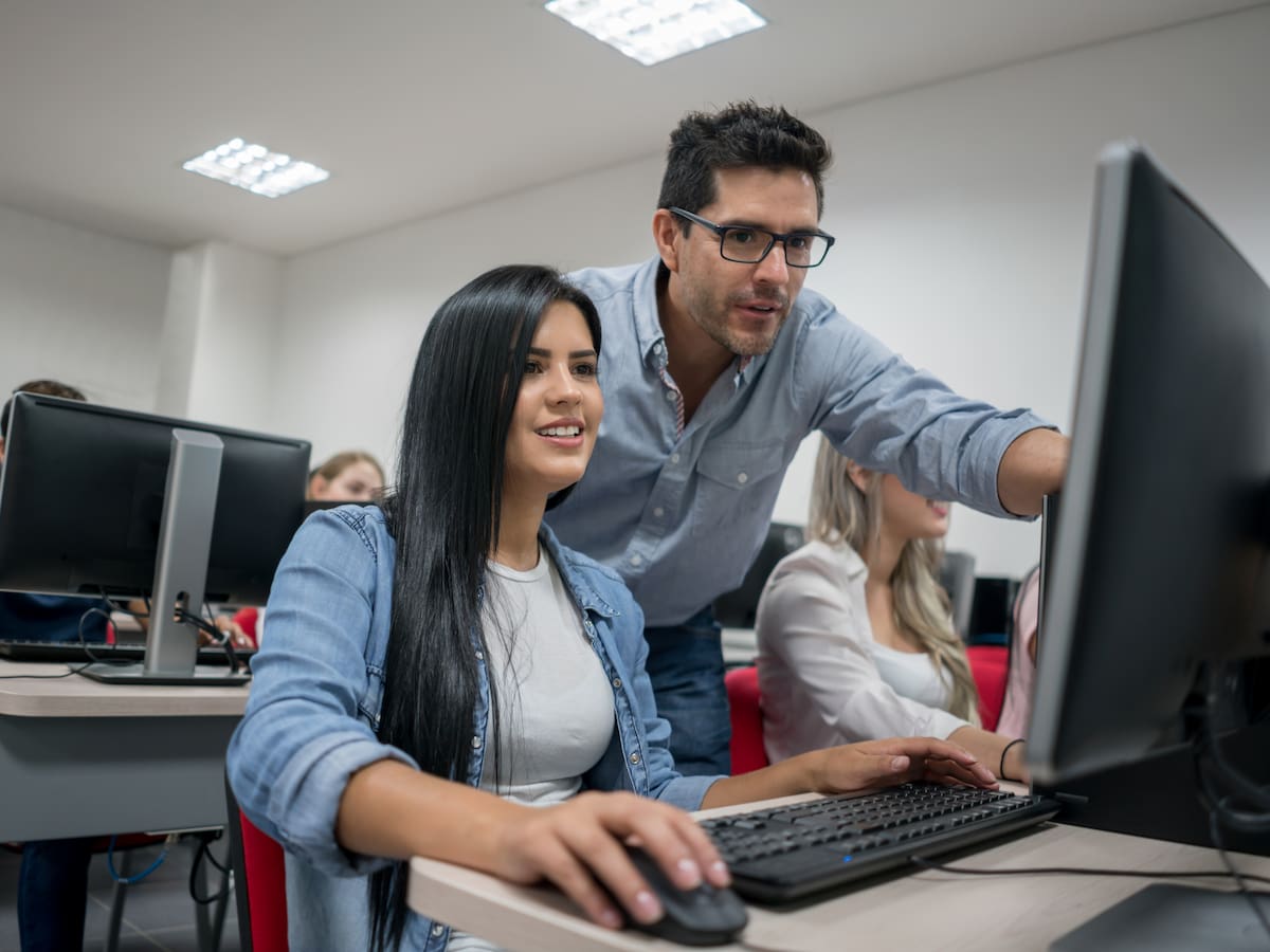 ¿Cuáles son las diferencias entre el SENA y la Universidad?