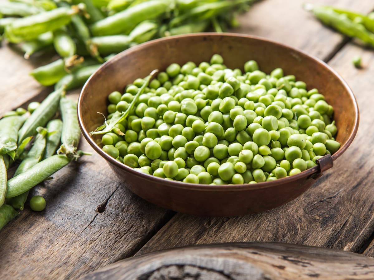 ¿Se dice alverja, arveja o arverja? Escritura y pronunciación correcta según la RAE