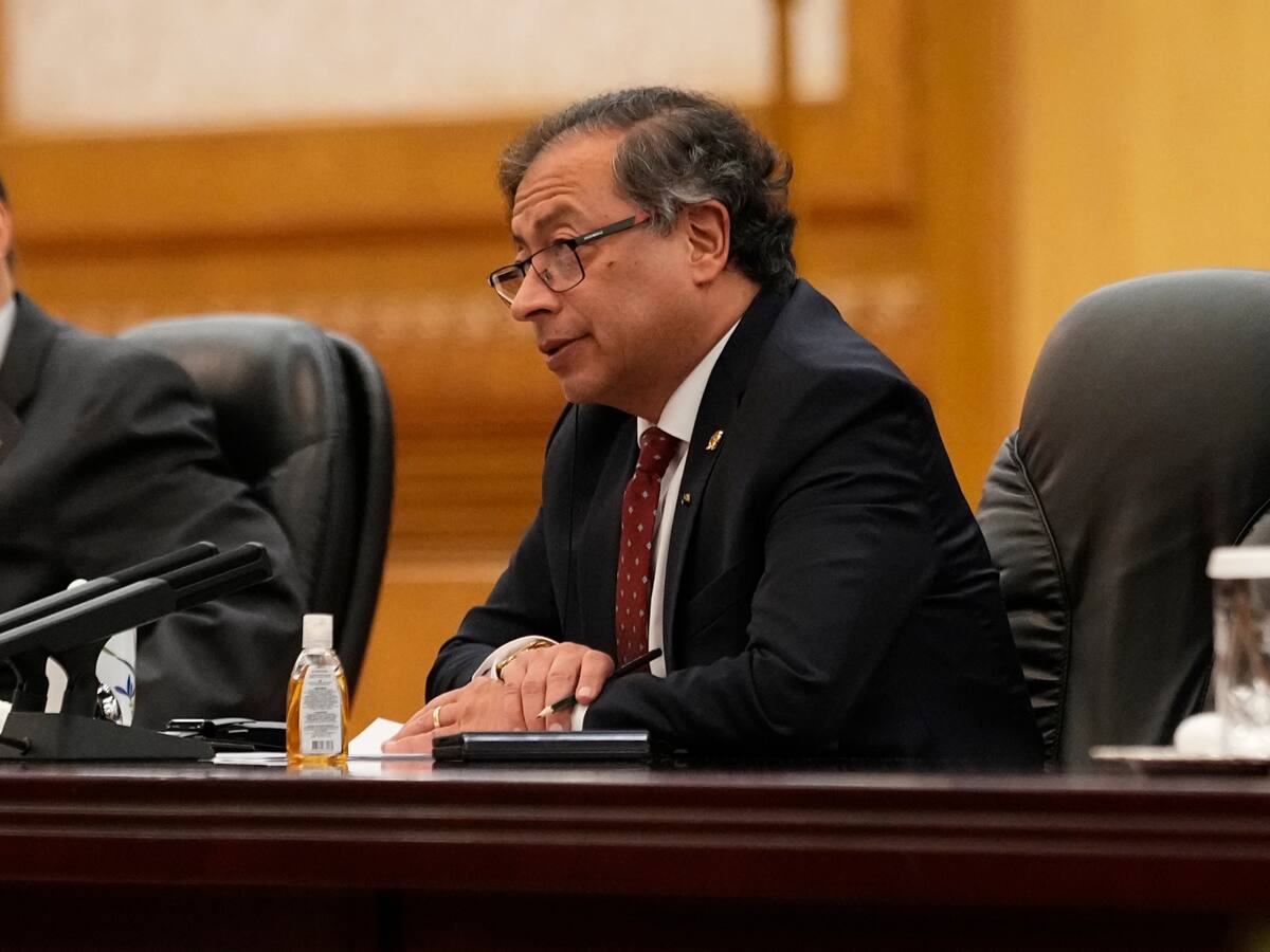 Es nuestro deber acatar la voz del pueblo: Petro tras resultados de las elecciones