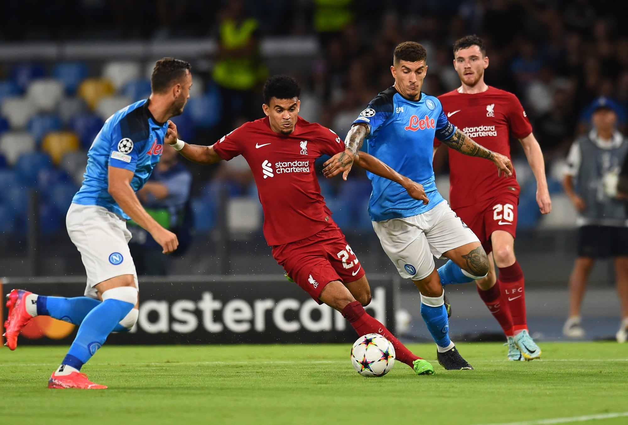 Luis Díaz ante el Napoli. (Photo by Andrew Powell/Liverpool FC via Getty Images)