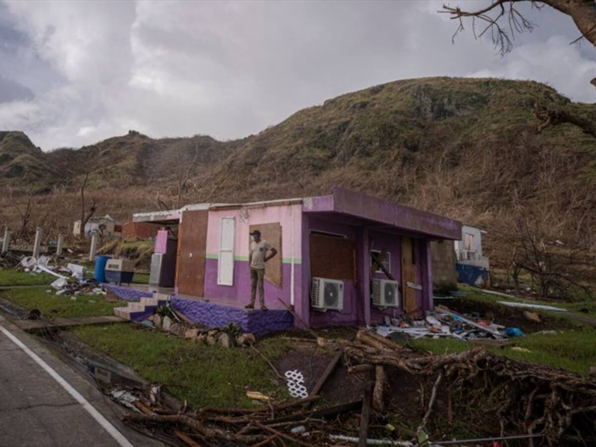 Gobierno se comprometió a entregar 50 casas nuevas cada mes en Providencia