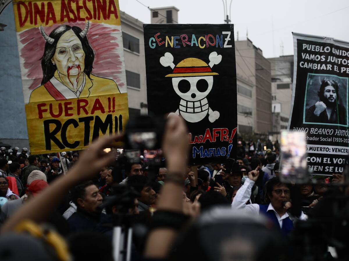 Enfrentamientos en recientes protestas de jóvenes en Perú dejan al menos 74 heridos