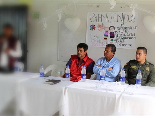 En un acto de perdón público, exintegrantes de las Farc y las víctimas se encontraron cara a cara con el fin de sanar las heridas que dejó el conflicto armado. Foto: Unidad de Víctimas
