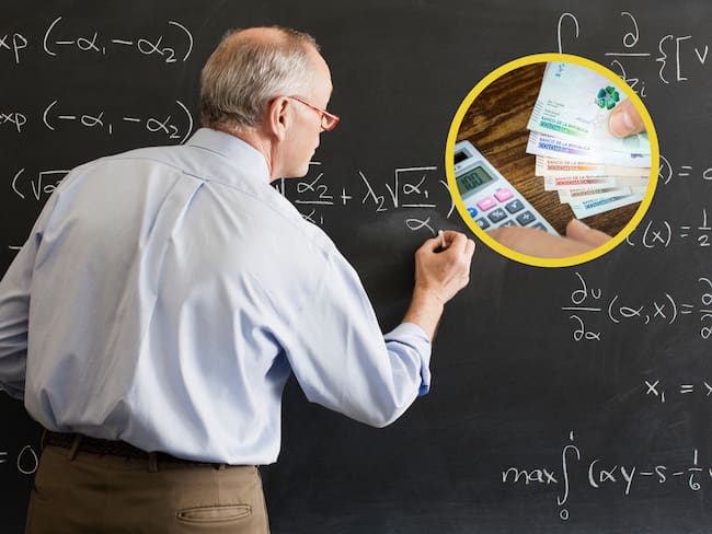 Docente de álgebra escribiendo en un tablero. En el círculo, persona usando una calculadora para hacer cuentas (Fotos vía GettyImages)