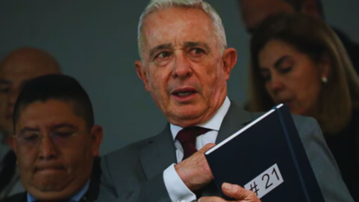 ¿Expresidente Álvaro Uribe Vélez debe ser condenado o absuelto? Abogados responden