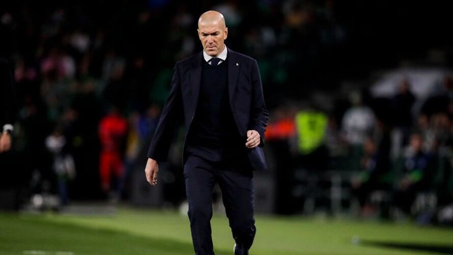 Asumo lo que soy y defiendo a los míos con uñas y dientes. Creo en mis jugadores y así será hasta el final: Zidane. Foto: Getty Images