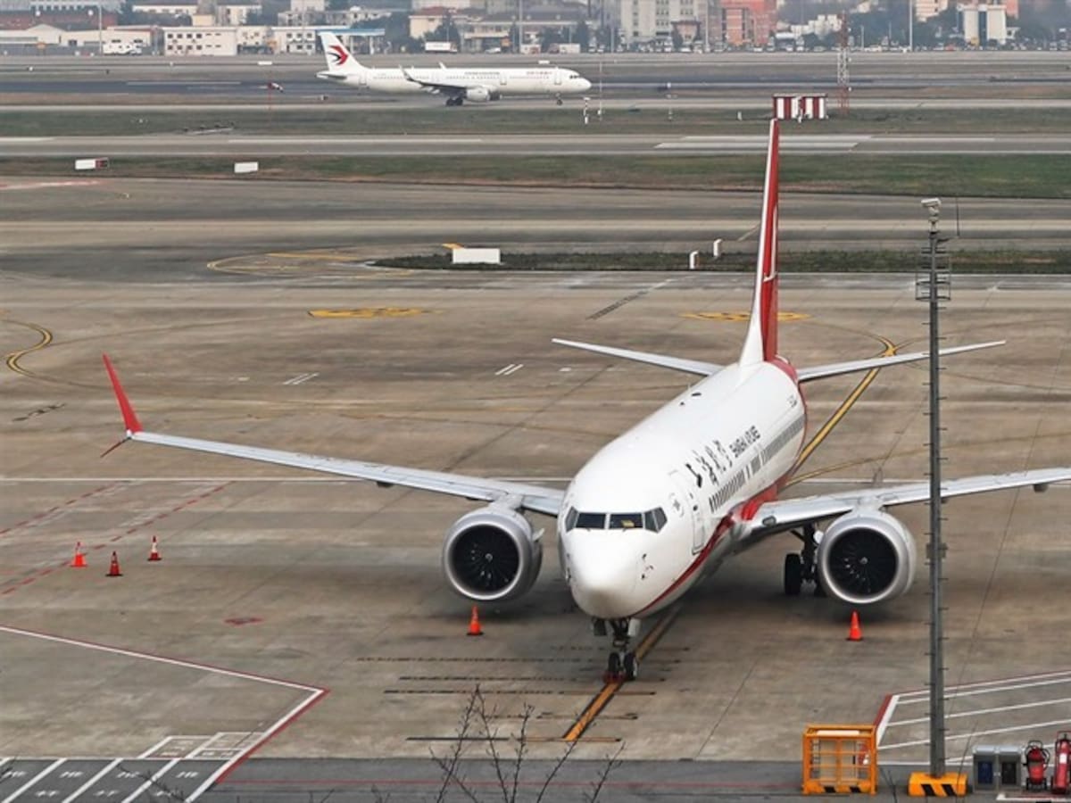 Por el Boeing 737 MAX, American Airlines reduce su proyección de ganancias