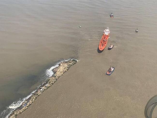 Adelantan contratación directa de dragado en el Puerto de Barranquilla