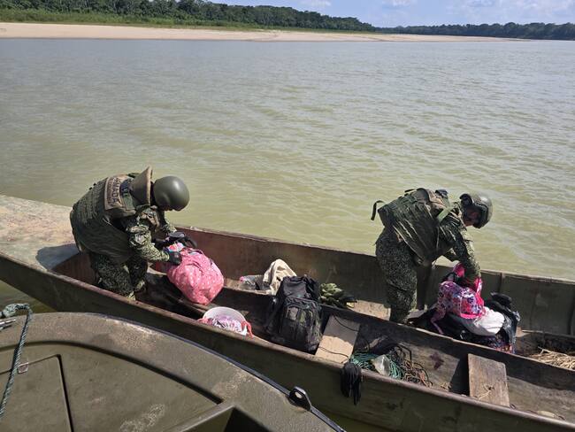 Armada Nacional realiza operativos en río Guaviare contra tráfico de especies en vía de extinción. Foto: Suministrada.