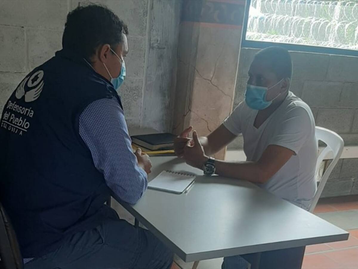 Defensoría e Inpec atendieron denuncias de testigo en caso Uribe