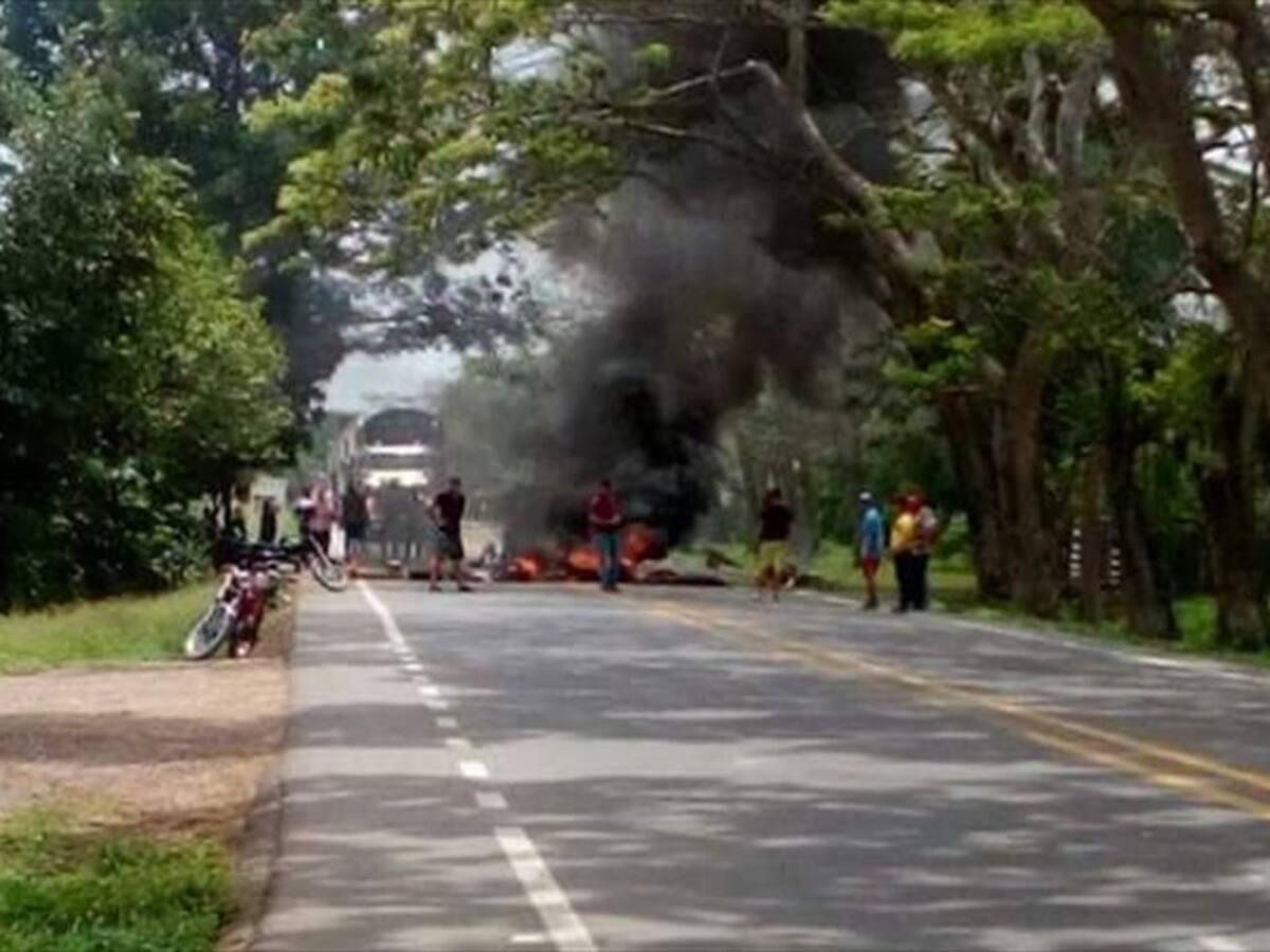 Por falta de energía bloquean Troncal de Occidente vía Sahagún-Chinú